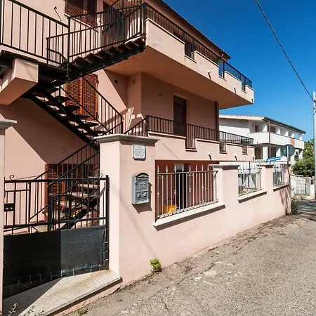 Near The Beach Appartement Cala Gonone